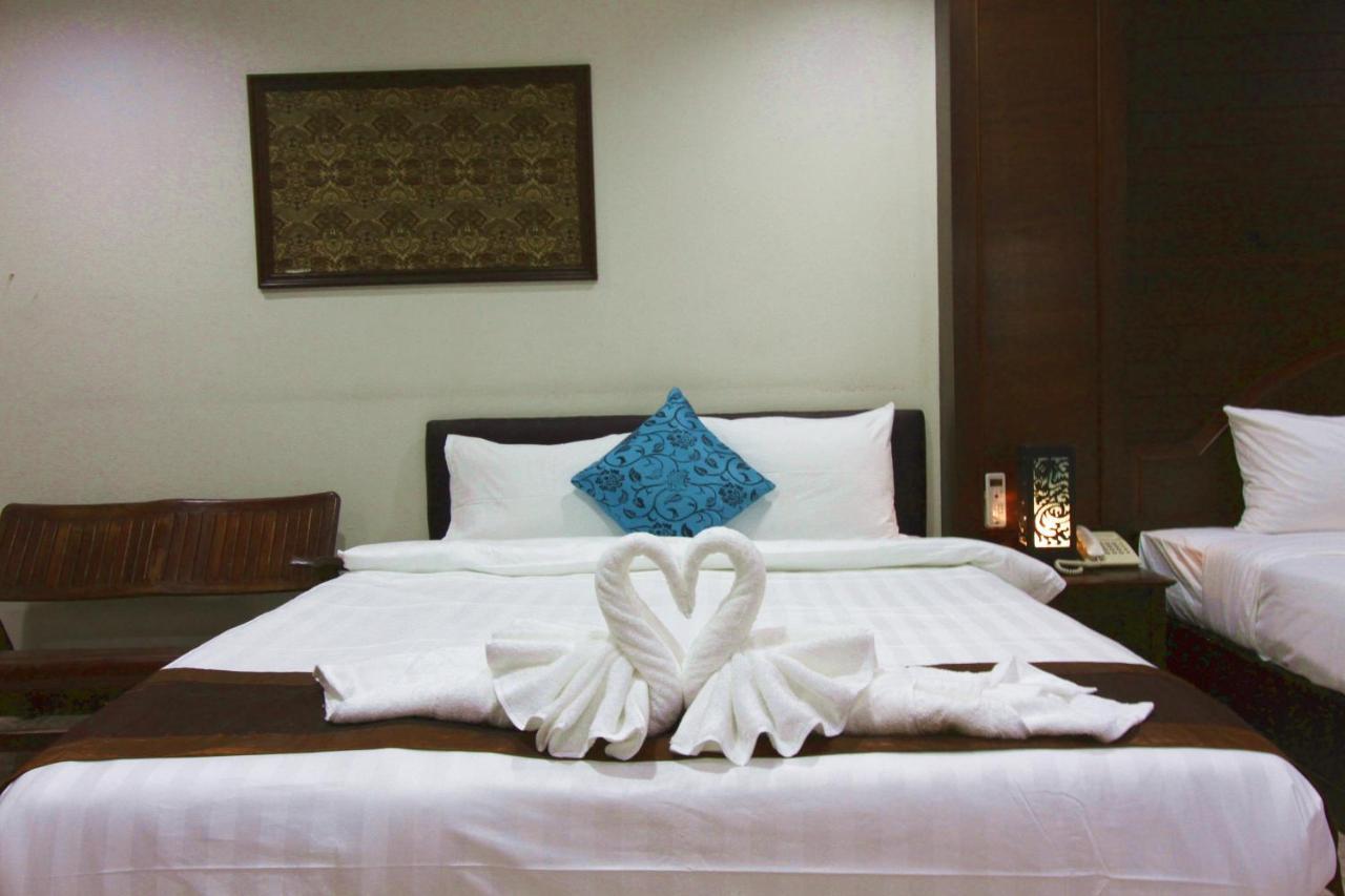 Baan Veerakit Hotel Patong Exterior photo