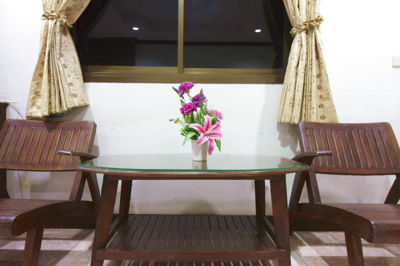 Baan Veerakit Hotel Patong Exterior photo