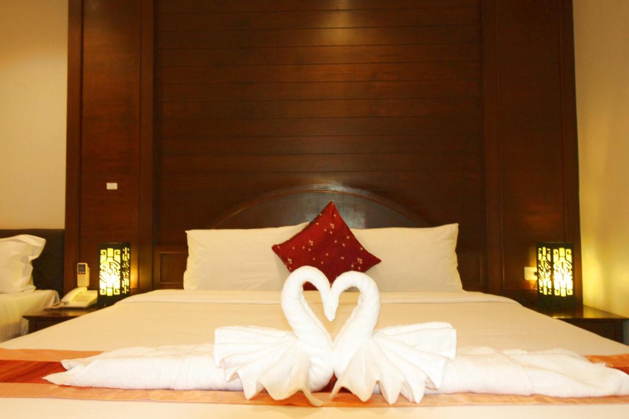 Baan Veerakit Hotel Patong Exterior photo
