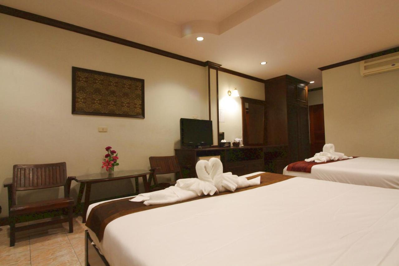 Baan Veerakit Hotel Patong Exterior photo