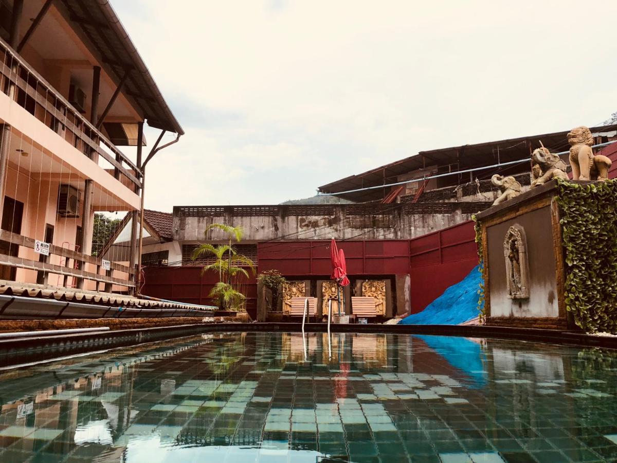 Baan Veerakit Hotel Patong Exterior photo